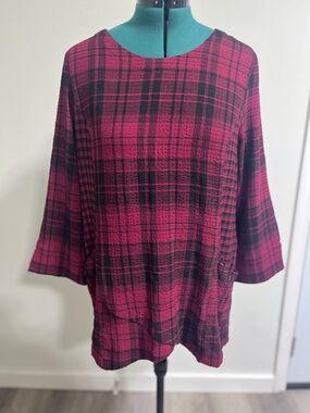 Habitat Fuchsia and Black Plaid Tunic Top